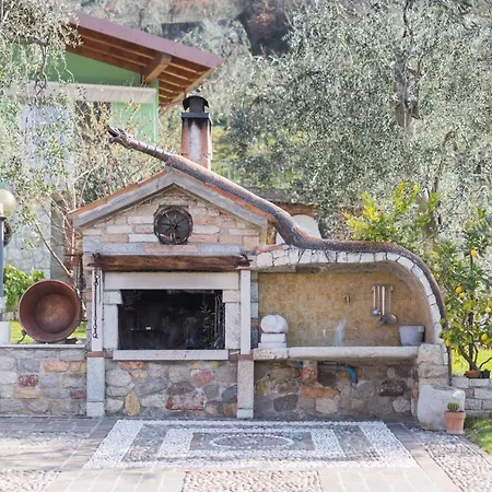 Holiday home Ceccherini Rosa-viola Malcesine